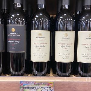 Meet your Posher, Mia